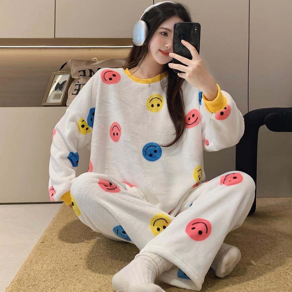 2025 Autumn Winter Warm Flannel Women Pyjamas Sets Thicken Coral Velvet Long Sleeve Cute Cartoon Sleepwear Flannel Pajamas Set for Young Girl