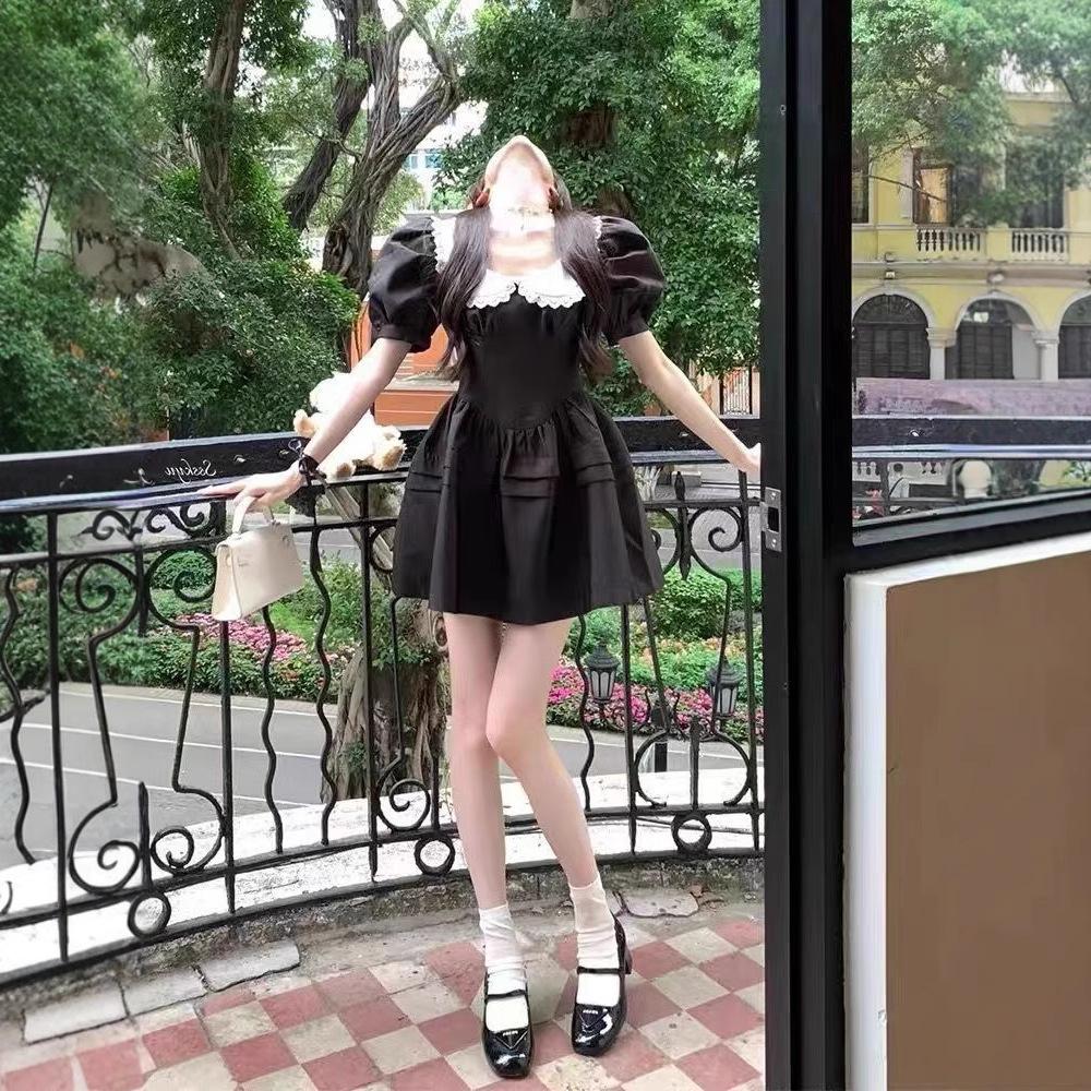 French high-end Hepburn style daughter feeling small black dress women's summer niche square neck bow bubble sleeve dress