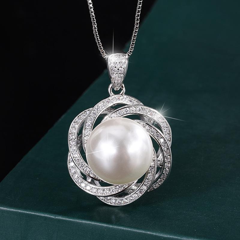 Jewelry Copper Plated Real Gold Inlaid Fritillary Pearl Lace Temperament Diamond Inlaid Pendant Necklace 14Mm