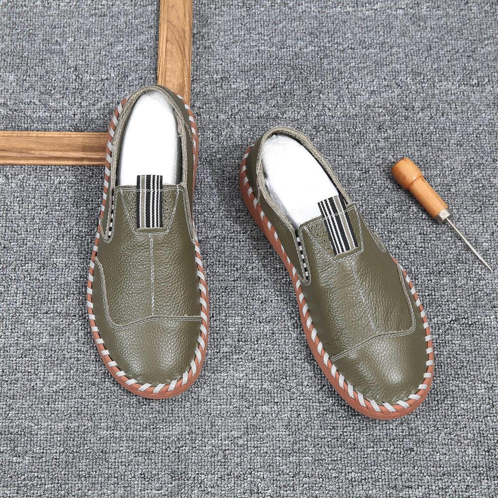 Men's Genuine Leather Slip-On Loafers: Soft-Soled, Non-Slip Driving Shoes for Spring & Autumn.