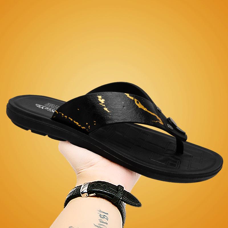 

2025 summer new men s flip-flops trend Korean version of casual versatile soft bottom non-slip outer wear beach flip-flops 44 чёрный
