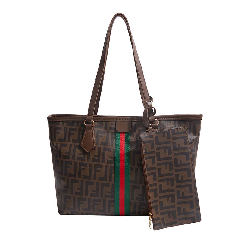 New Commuter Bag Going Out Large Capacity Shoulder Bag Women's Fashion Simple Niche Design Tote Armpit Bag