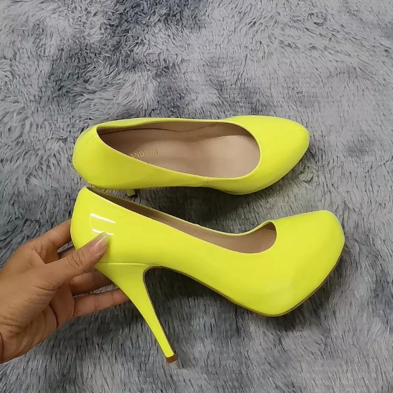 

Женские туфли-лодочки, модные, сексуальные, 12 см, классические, лакированные, на низком каблуке, без застежек, свадебные туфли телесного цвета с острым носком 42 флуоресцентный желтый