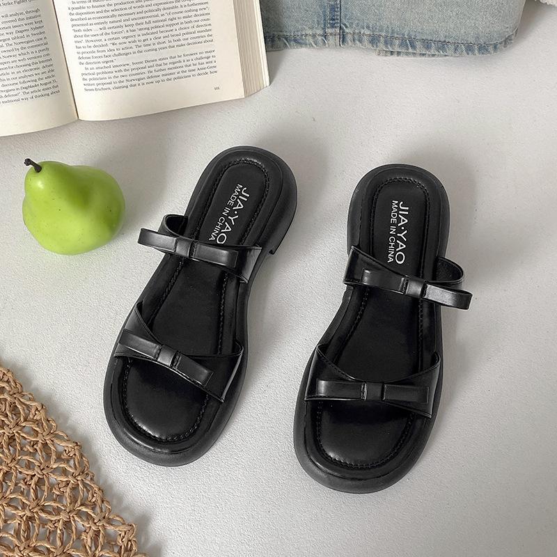 

Internet celebrity explosion retro silver thick bottom slippers women 2025 new summer wear high sense non-slip sandals 40 чорний