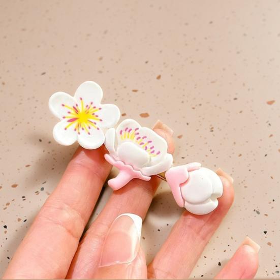 2Pcs Hairpin Soft Polymer Clay Peach Blossom Hair Clips Lightweight Non-Slip Pink Floral Design Hair Pin Hanfu Hair Accessories