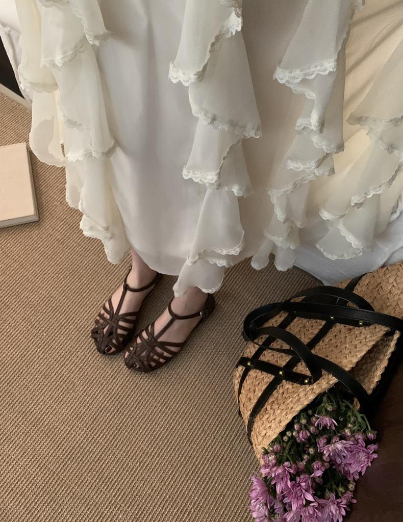 French flat-bottomed bag head sandals women's 2025 summer new Korean version casual one-word buckle Roman sandals