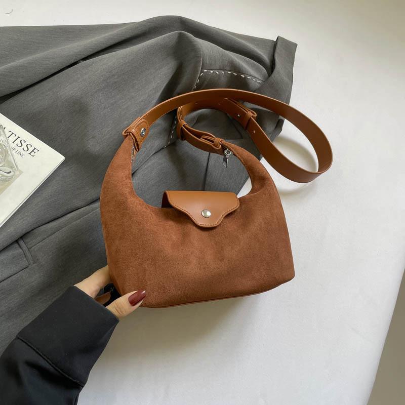 2025 New Autumn and Winter Popular Simple Foreign Fashion Waterproof Shoulder Crossbody Bag Light Tote Handbag