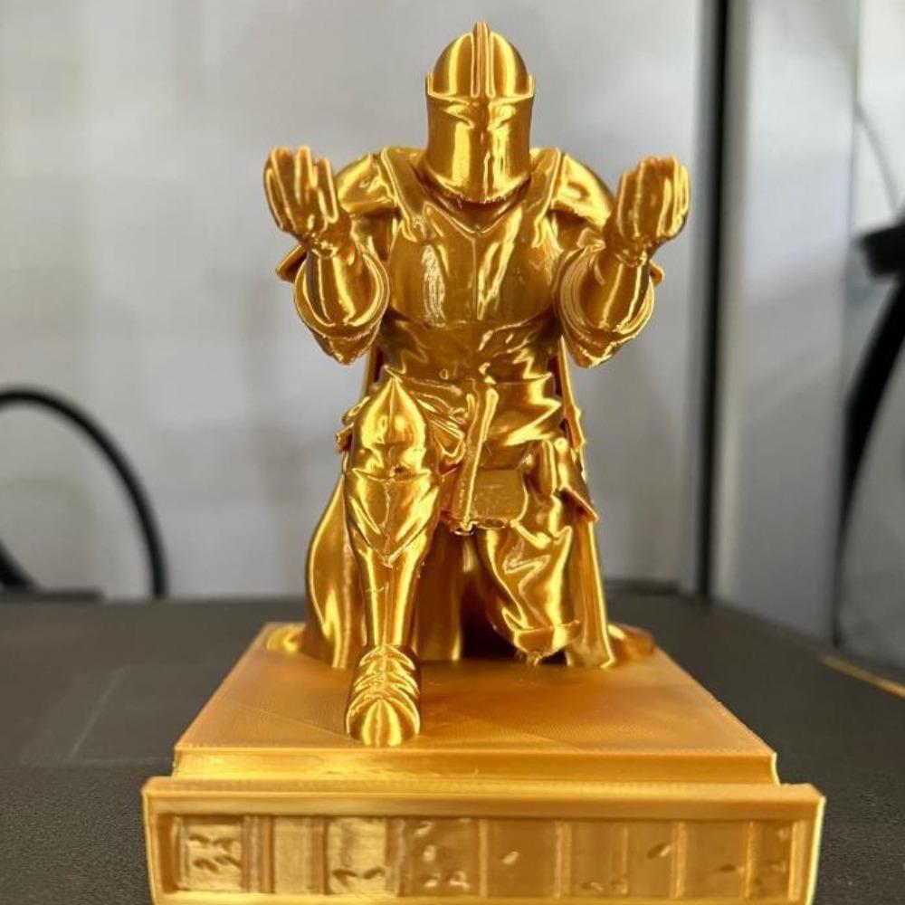 

3D Printing Halloween Pen Knight Medieval Knight Pen Holder Pen Holder Mobile Phone Holder Ornament Pen Holder золотий