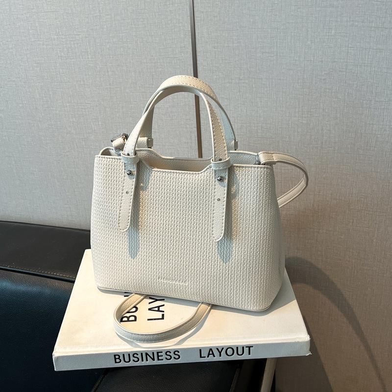 Hand carry high-end fashion bucket bag new trend casual shoulder bag versatile messenger bag