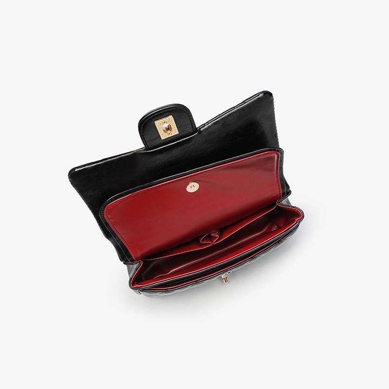 2026 Elegant Diamond Lattice Chain Bag: Women's High-End Small Square Makeup Box & Handheld Shoulder Bag.