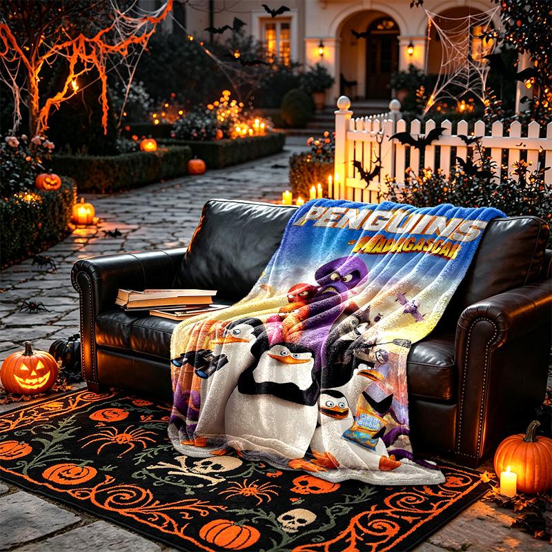 1pc Penguin Cartoon Crew Blanket, Cozy Valentine's Day Blanket, Multi-functional Nap Blanket Available Throughout the Four Seasons