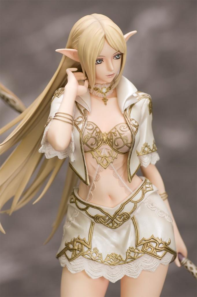 Lineage 2 Elf scale PVC painted finished (1/7 product)
