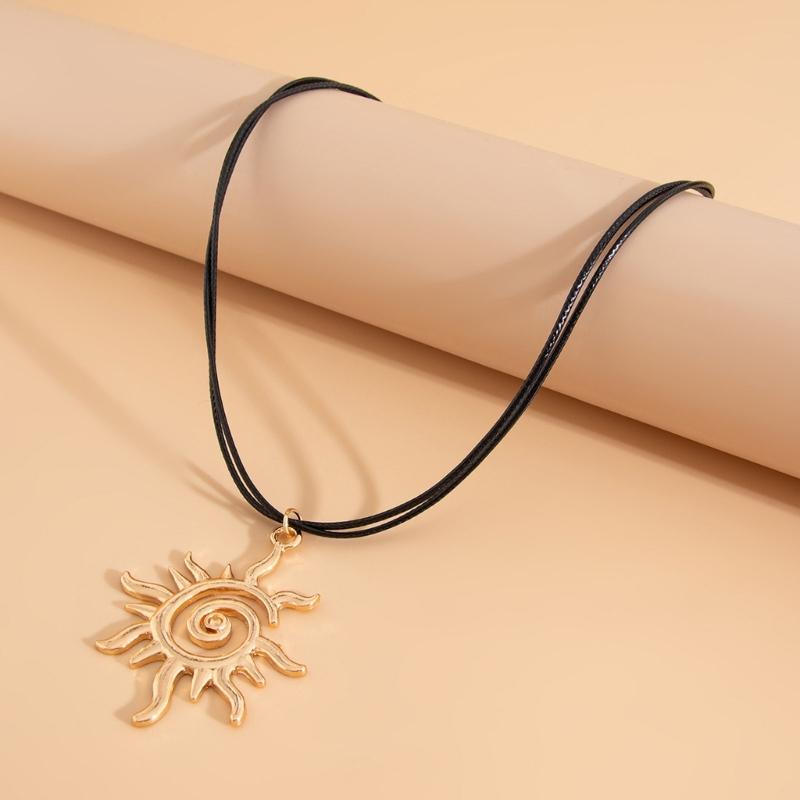 Stylish Metal Coil Sunflower Pendant Necklace Leather Necklace Goth Jewelry For Women