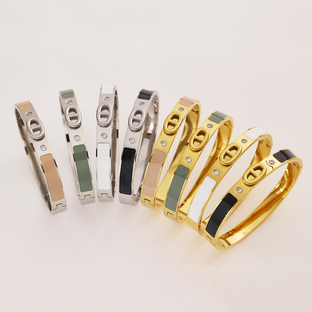 18K Gold-Plated Stainless Steel Pig Nose Bracelet with Zirconium Detailing