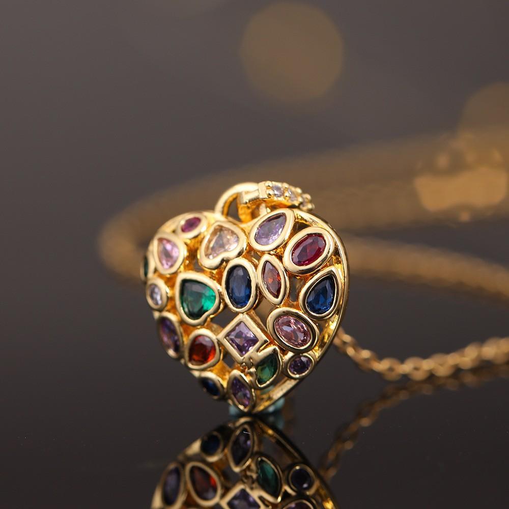 Metal Heart Crown Collarbone Necklace Hip Hop Pendant Necklace For Women Luxury Chain Accessory