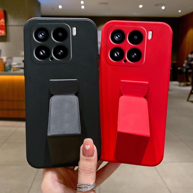 Xiaomi Mi 15 Mobile Phone Case New Magnetic Wristband 15Pro Car Bracket 14Pro All-inclusive Anti-drop Soft Case Solid Color