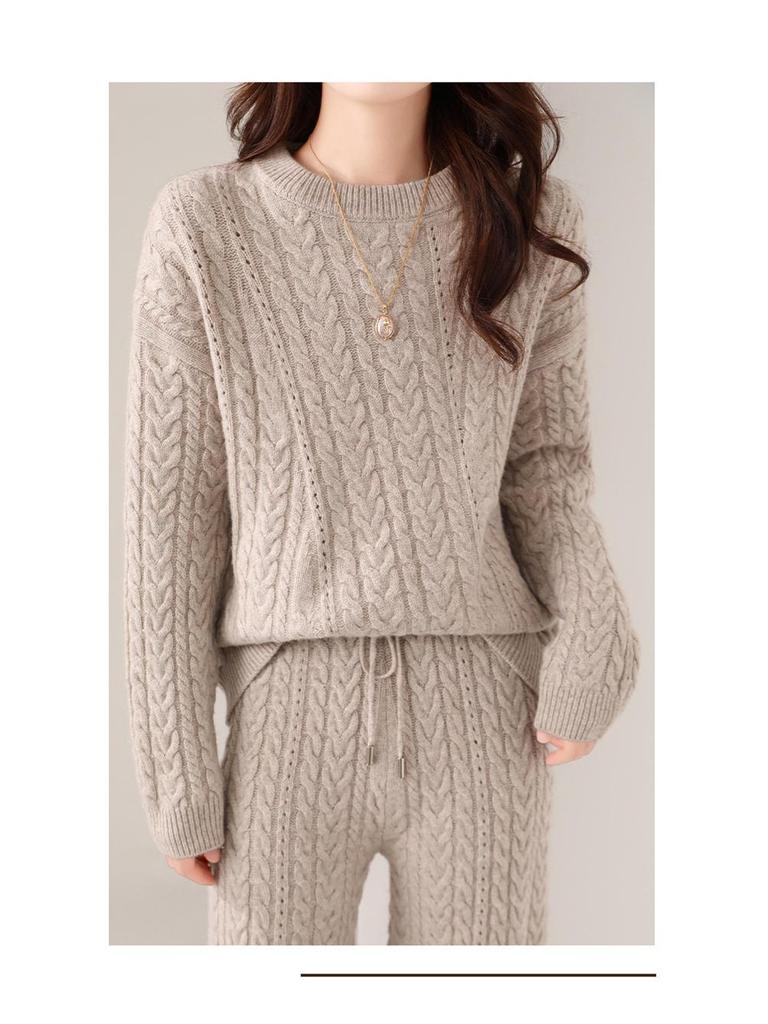 Dámský 24 Podzim/Zima Korejský Volný Vlněný Komplet s Copánkovým Vzorem: Útulný set svetr s kulatým výstřihem a rovných kalhot