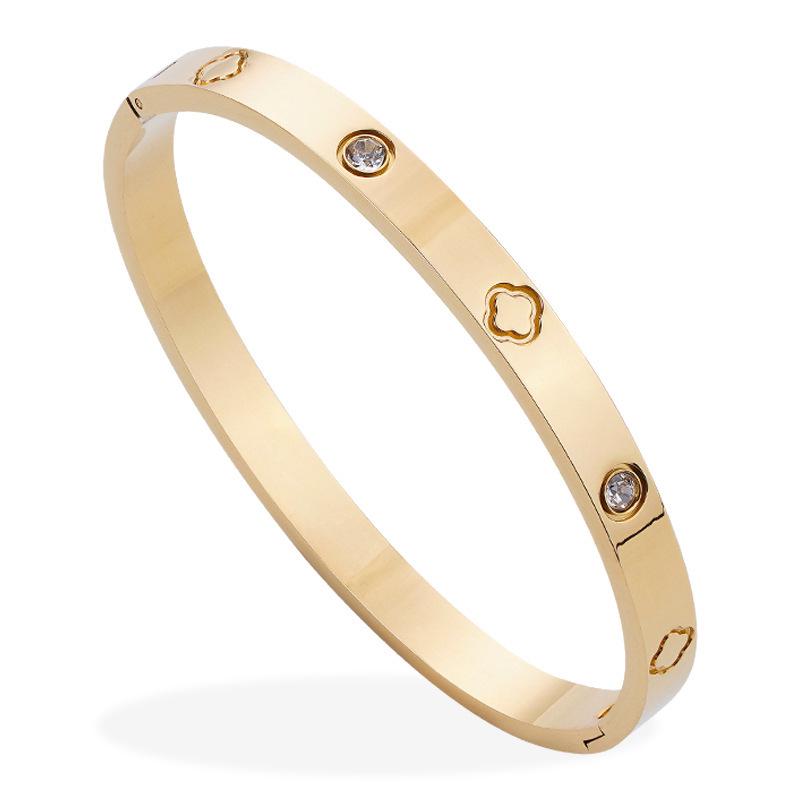 Rose Gold Titanium Steel Bracelet for Women: Light Luxury, Diamond Inlaid, Non-Fading, Fashionable, High-End European and American Style.