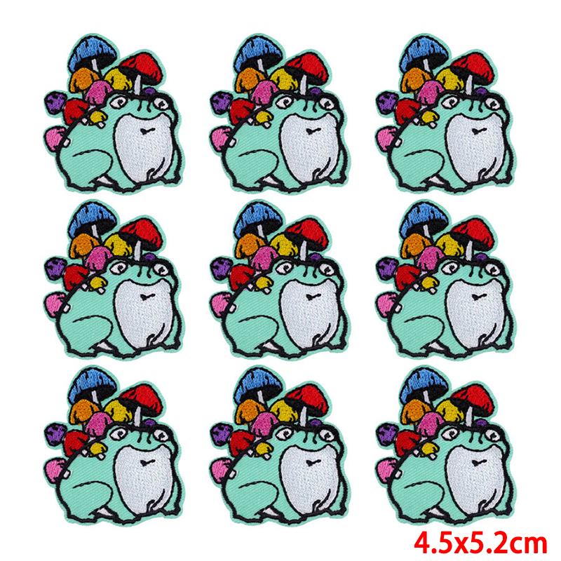 10 Pcs/lot Wholesale Embroidery Patch Iron On Patches For Clothing Patches On Clothes Jackets Decor Applique Sew Supplies