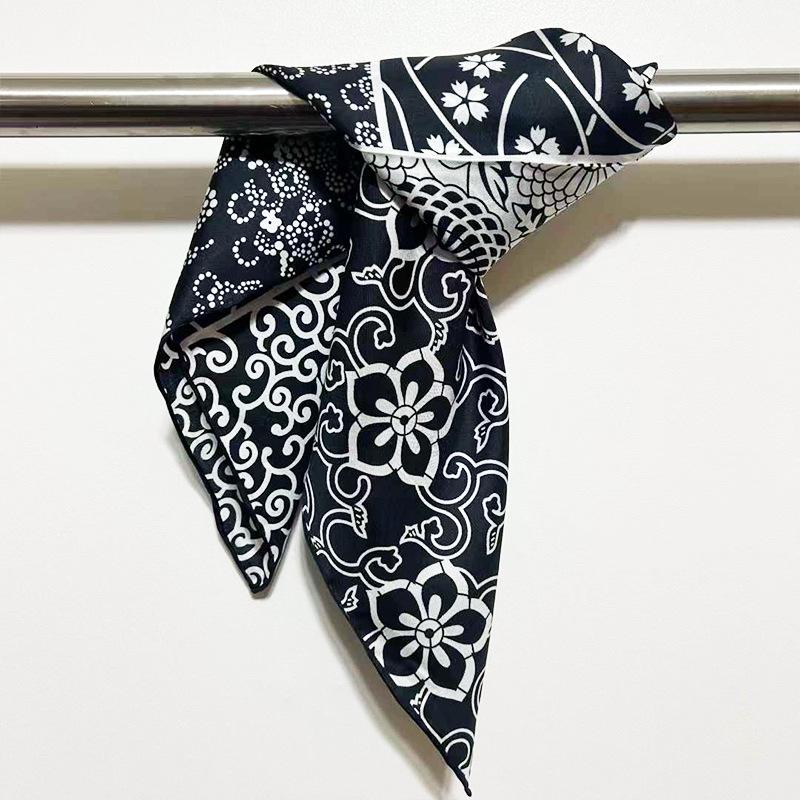 

New mulberry silk silk scarf square scarf high-end letter printing silk scarf professional wear scarf scarf scarf factory