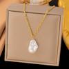 h365: baroque pearl necklace gold