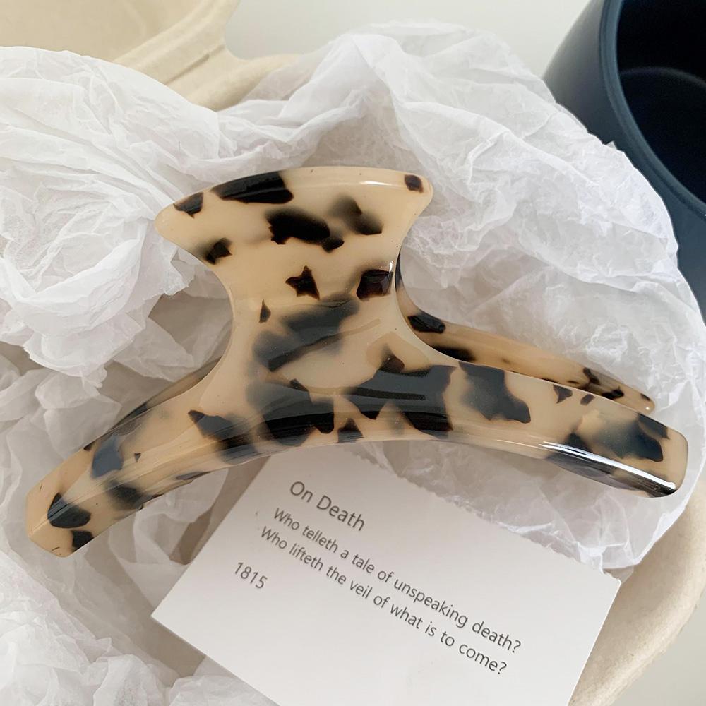 Tortoiseshell Acetate Hair Claws Clips Women Large Crab Hair Barrettes Clamps Leopard Ponytail Holder Hair Accessories Fashion