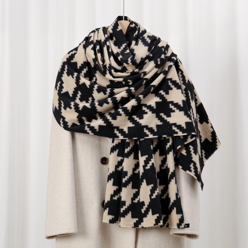 Qiandongge 70 autumn and winter skin-friendly and warm imitation cashmere printed scarf classic versatile shawl