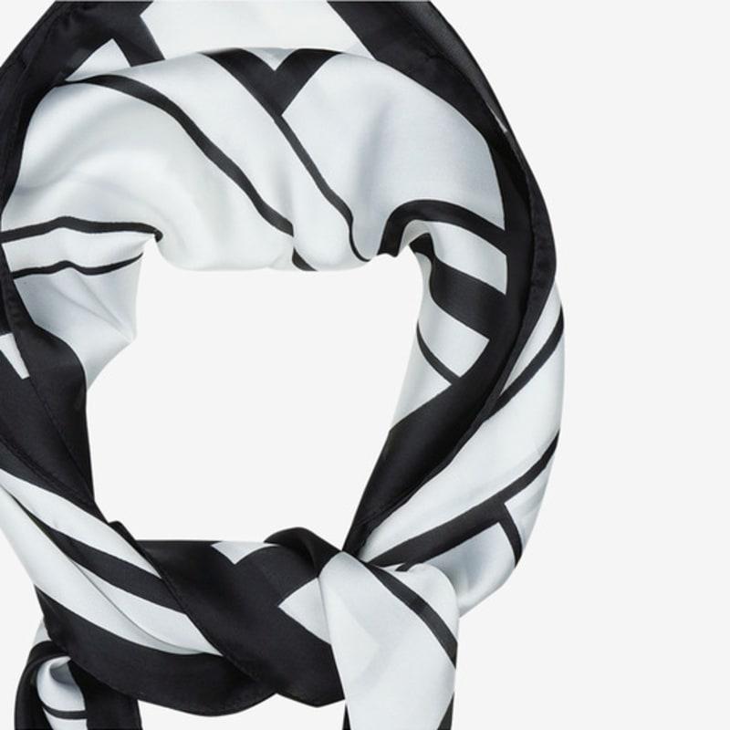 ISABEY Lattice Pattern Square Scarf (VKAAC7002)