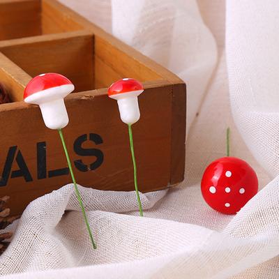 50Pcs Mushroom Ornament Realistic Festive Decorative Delightful Mini Red Miniature Mushroom for Party