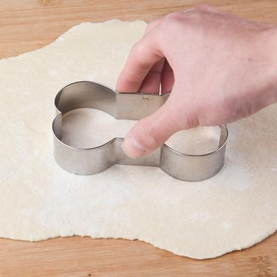 5Pcs Cookie Cutter Molds Rustproof Non-Stick Reusable DIY Dog Bone Mini Cookie Cutter Stainless Steel Sandwich Cutters