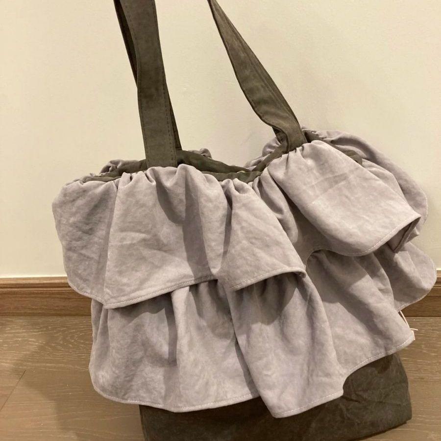 Single-shoulder Bag with Contrasting Colors, Ruffled Edges and Flower Bud Bag, Cute Style, Large-capacity Tote Bag