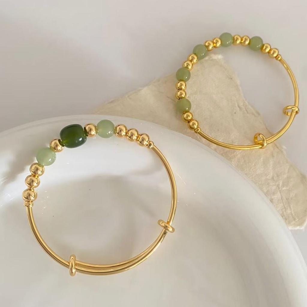 Elegant Green Beaded Gold Bracelet: Retro Chinese Style, Good Luck Charm, Fashionable High-End Jewelry