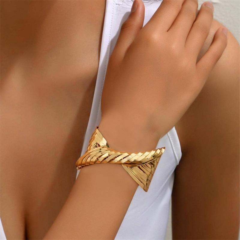 Vintage Chunky Wide Cuff Bracelet for Women Statement Gold Color Smooth Twisted Geometric Open Bangle Party Fashion Jewelry Gift
