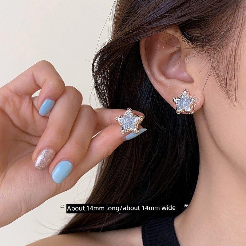 

[Xiangnan] 999 Silver Blue Starfish Stud Earrings Female Niche Style 2025 New Best Selling Fancy Earrings Accessible Luxury Earrings 999 silver needle starfish earrings (two price)