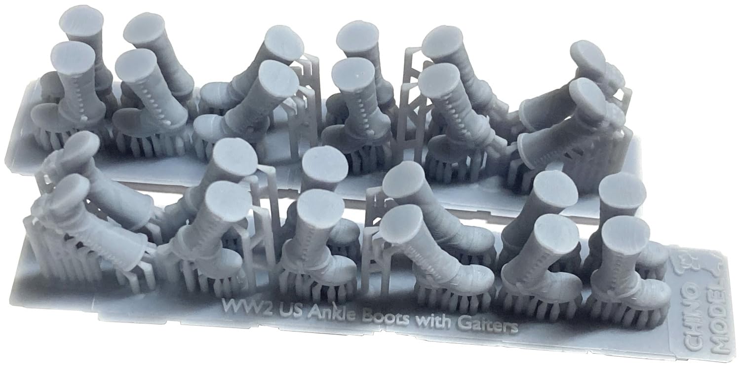 

Chino Model WW2 US Ankle Boots with Leggings Plastic Model Parts 1/35 CM-179 (People)