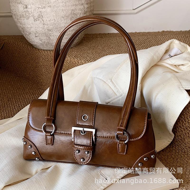 Retro Bag Women's Large Capacity 2025 New Autumn and Winter Versatile Niche Design Single Shoulder Underarm Bag Commuter Pillow Bag