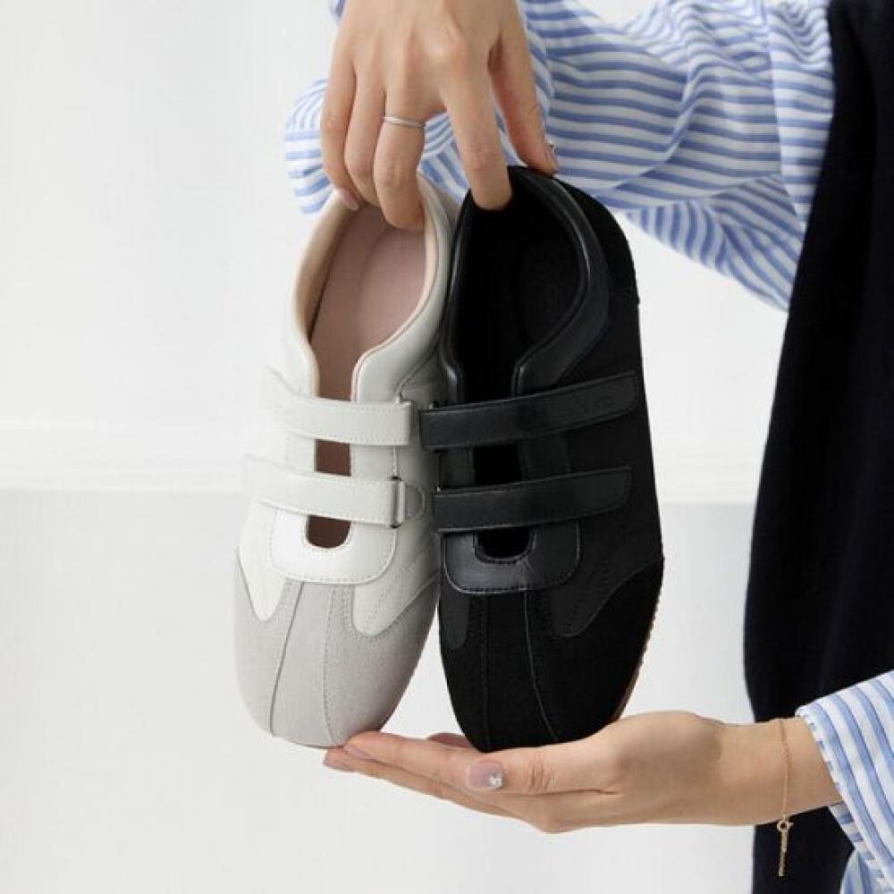 Jisyu Sweety Square Toe Sneakers 1.5cm