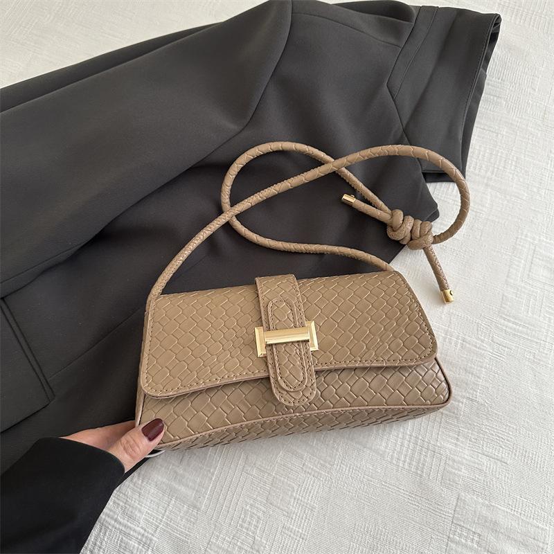 Bag shoulder women's bag 2025 summer new stone pattern simple foreign style handbag solid color personalized small square bag