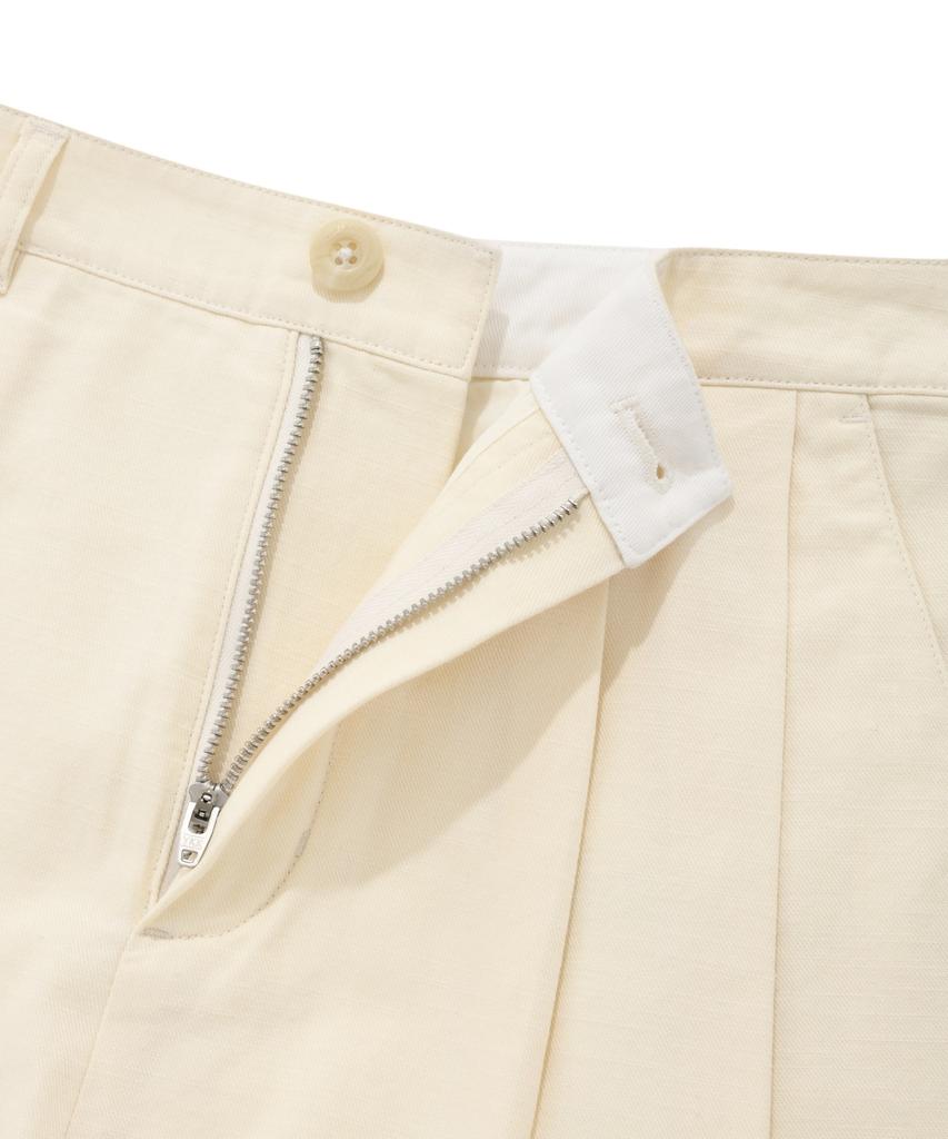 COVERNAT WOMAN Bermuda Shorts Ecru