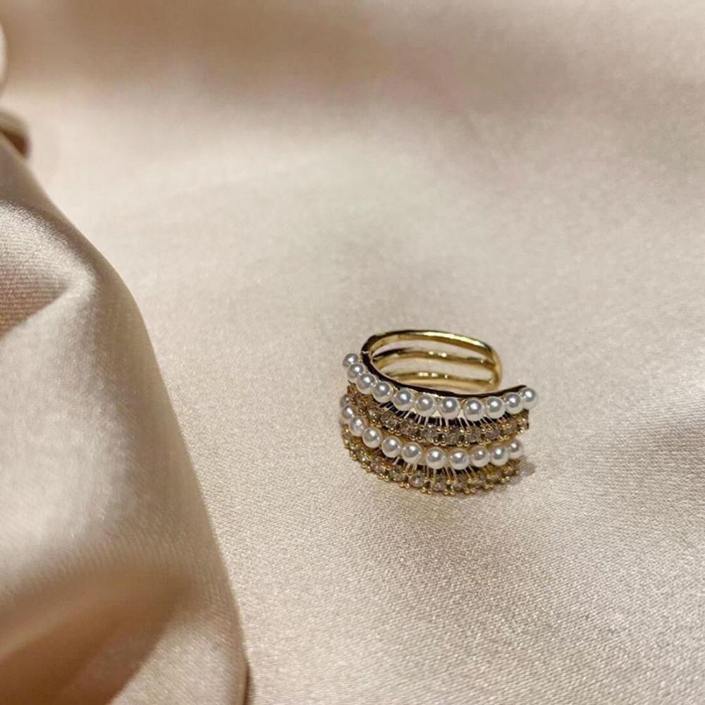 No Piercing Ladies Korean Earrings for Women Pearls Ear Clips Ear Cuff Cartilage Clip Earrings