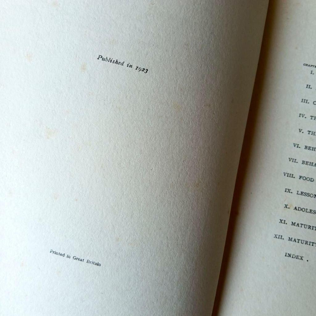 [USED] Western book, old book, first edition 1923, rare, beautiful bird encyclopedia, antique, historic encyclopedia, art book