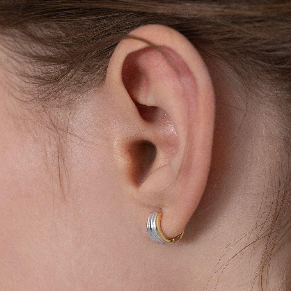 (925 Silver) Stacked Point Hoop Earrings Ec3180