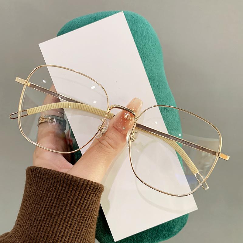 Glasses Female Blue Light Computer Screen Spectacle UV400 Myopia Clear Goggle Shortsighted Office Ladies Blocking Oversized Alloy Lens Metal