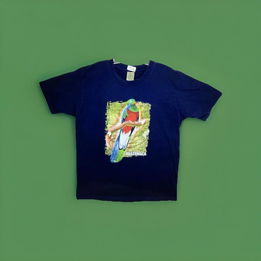 Vintage Nature T Shirt Women's XL Guatemala Bird Quetzal Colorful Front Graphic