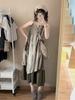 Tie-Dye-Stil falsches Zweiteiler-Latzkleid Damen Sommer Neues Design Locker und dünn Kleid