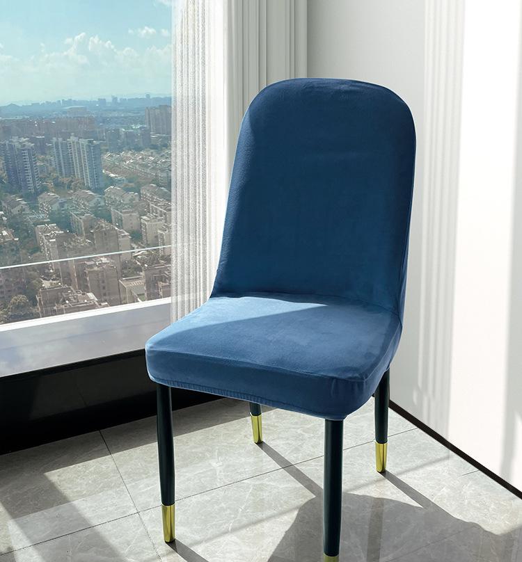 Universeller elastischer Esszimmerstuhlbezug aus Silberfuchs-Fleece