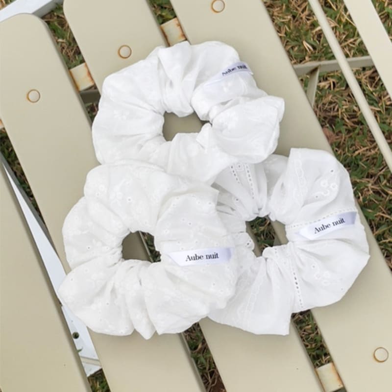 Aube Nuit Lace Hair Scrunchie _Garden series_Cottage Garden