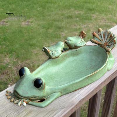 Frog Shaped Bee Feeder Cute Ceramic Resin Feeder Garden Watering Cup Succulent Flower Pot for Outdoor Yard Home Decor