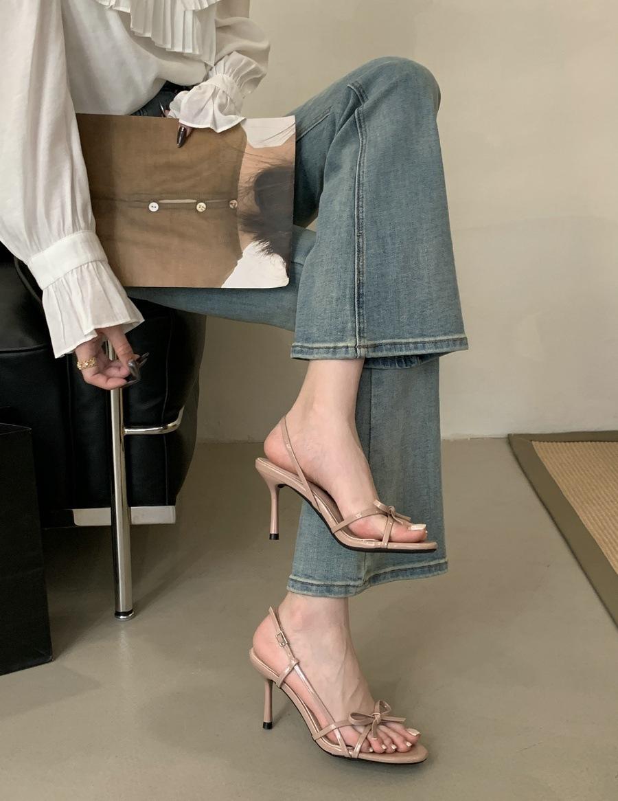 

2025 new summer wear open-toe drag Korean version of round head patent leather bow with high heels and cool slippers women 39