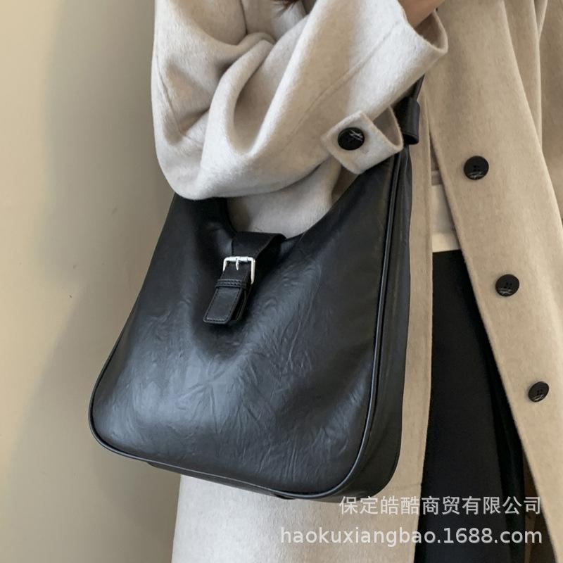 Premium Bag Women's 2025 New Autumn and Winter Retro Shoulder Bag Commuter Tote Bag Large Capacity Women's Bag